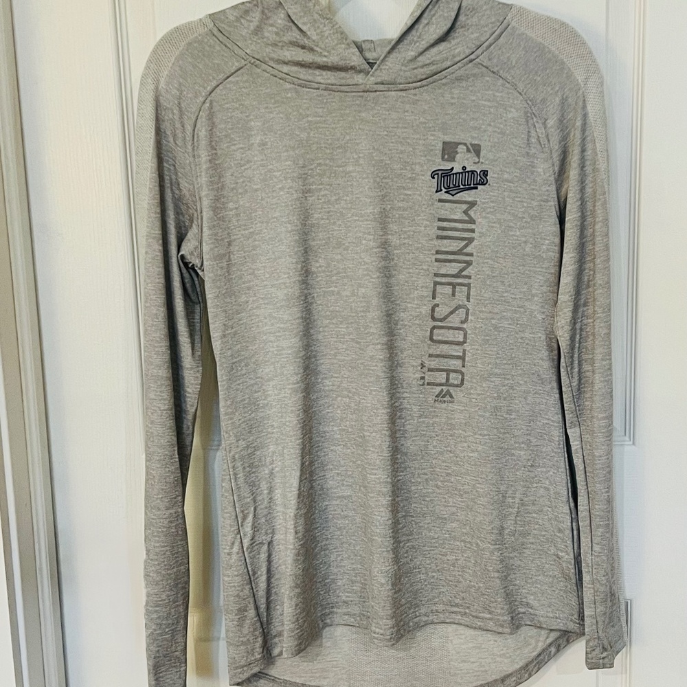 Minnesota MN Twins gray hooded pullover top sweatshirt size M ( 8 10 ) MLB